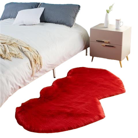 Red heart-shaped plush carpet for bedroom and living room decoration, soft and anti-slip for home use Item Picture