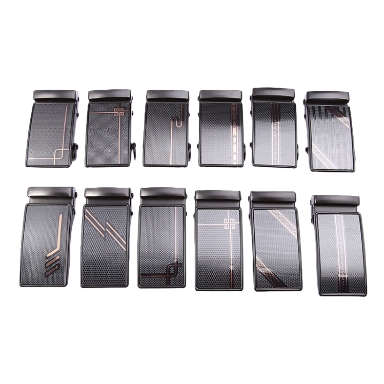 The black metal belt buckle is a fashionable, simple and versatile men's belt accessory Item Picture
