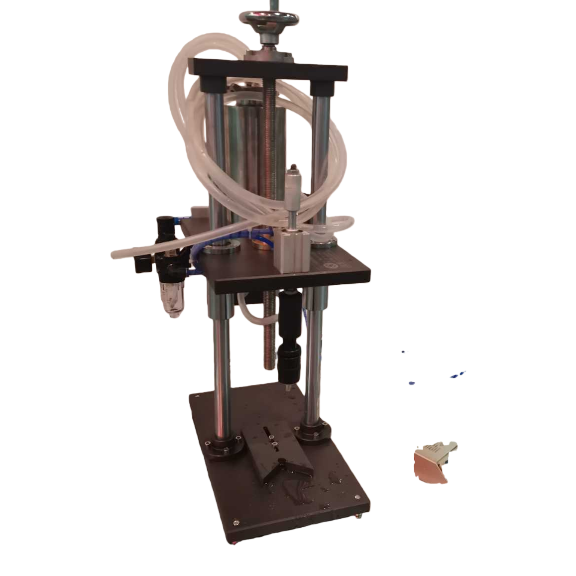 Small semi-automatic single-head perfume filling machine, adjustable quantitative vacuum equal liquid level essential oil negative pressure filling machine Item Picture