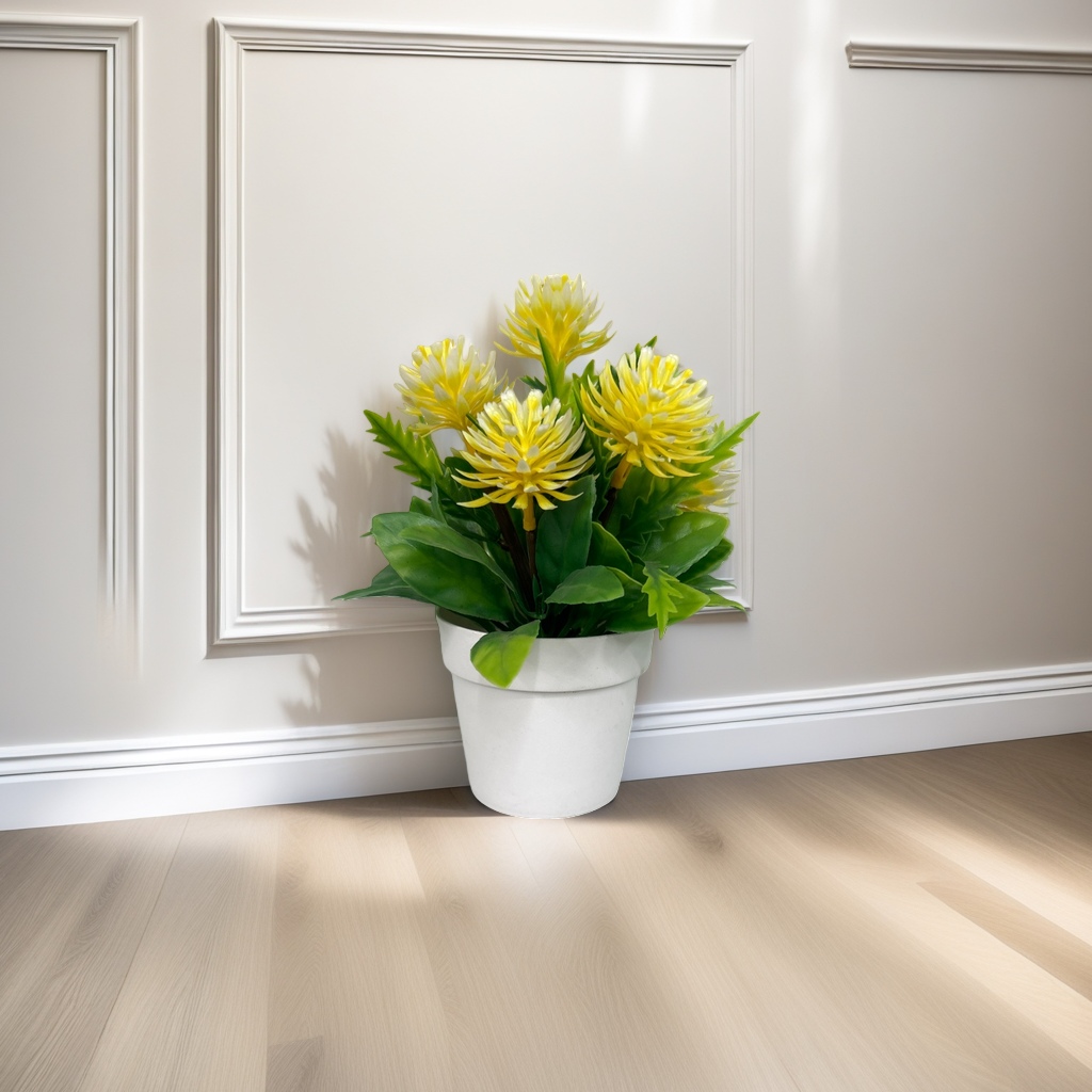 Yellow-flowered potted plants, indoor ornamental green plants, balcony garden decoration details Picture