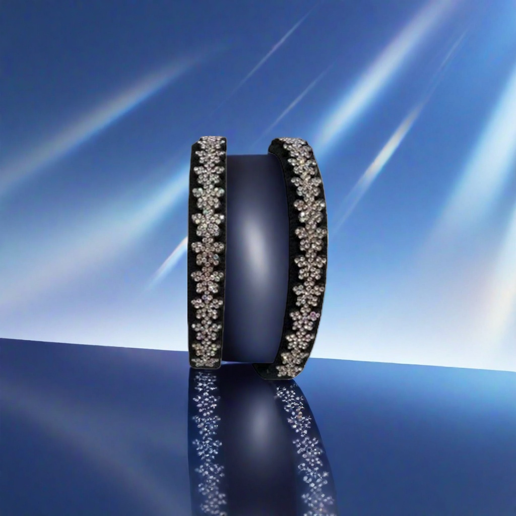 A fashionable and versatile black headband with decorative flower patterns for ladies Application Scenario