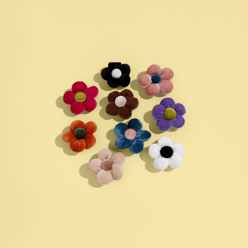 Velvet flower decorations, living room and bedroom table ornaments, handcrafted fabric bouquets details Picture