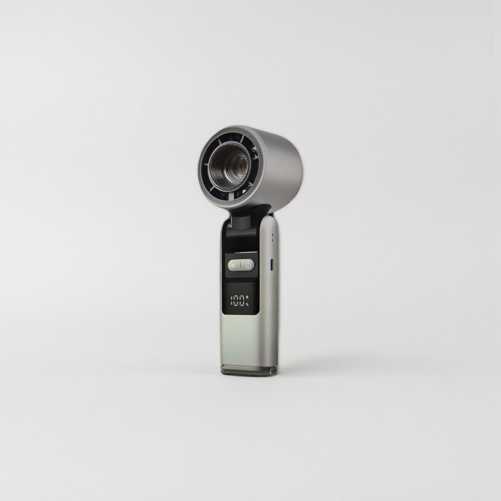 The portable fan is small, quiet, charging, and can be used for both handheld, neck hanging and desktop purposes Application Scenario