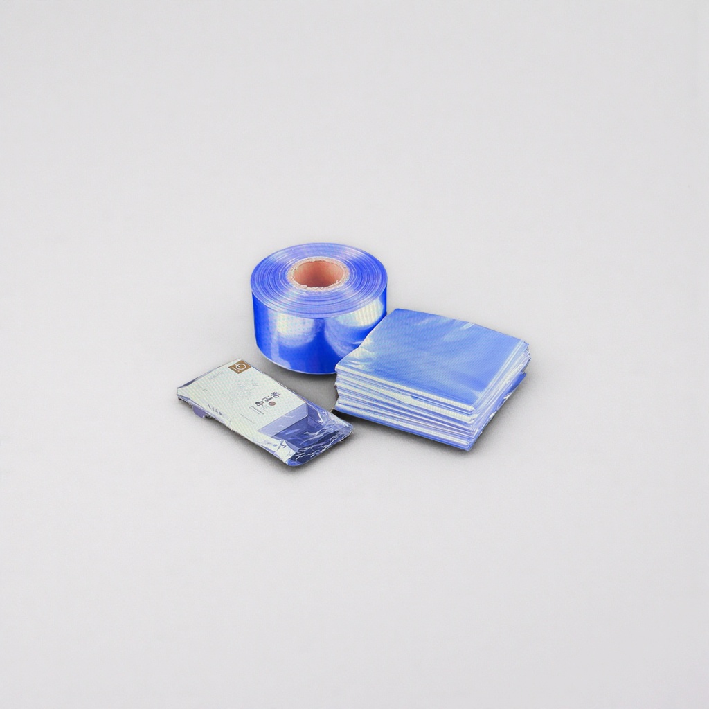 Blue roll-shaped plastic film stacked plastic bag packaging box moisture-proof sealing film Application Scenario