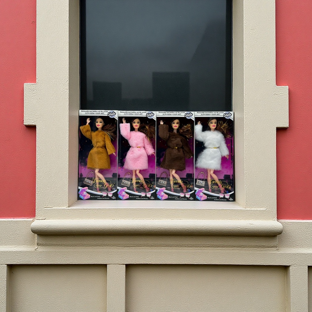 Fashionable dolls come with four different colored plush coats