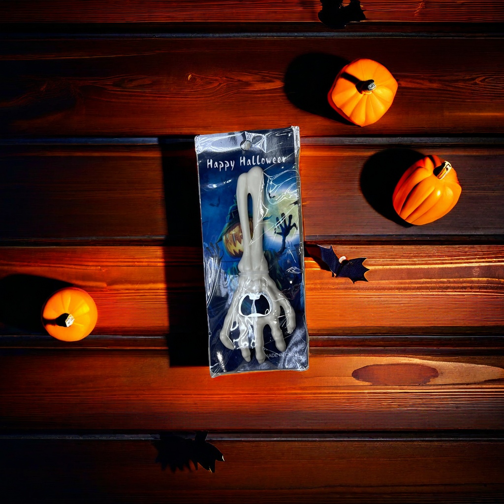 Halloween-themed skeleton hand-shaped spoons, stainless steel creative tableware, festival party supplies Application Scenario