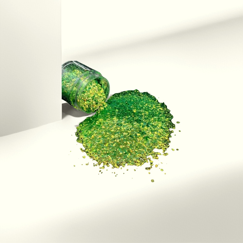 10 grams of green glitter powder for DIY art makeup party decoration