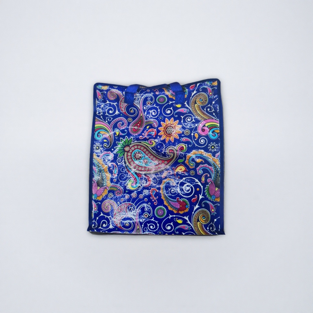 The colorful patterned handbag is a fashionable, simple and eco-friendly shopping bag that can be reused details Picture