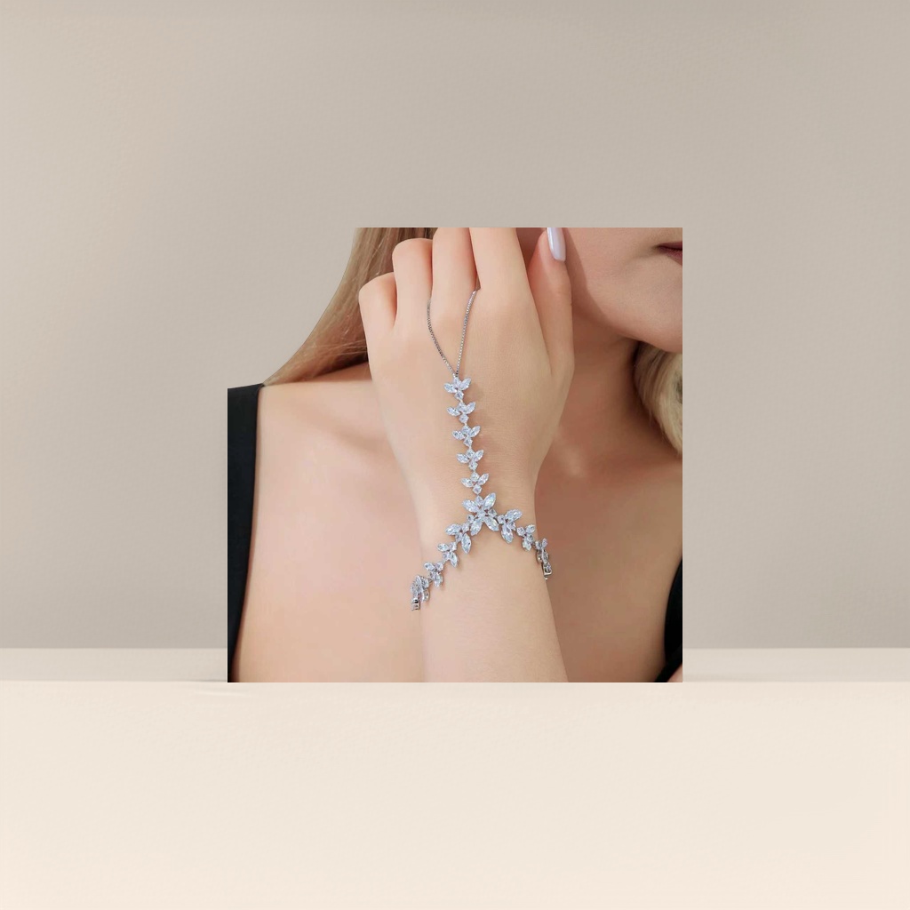 Jewelry bracelets are fashionable and light luxury, a perfect accessory for ladies and an exquisite gift Specification image