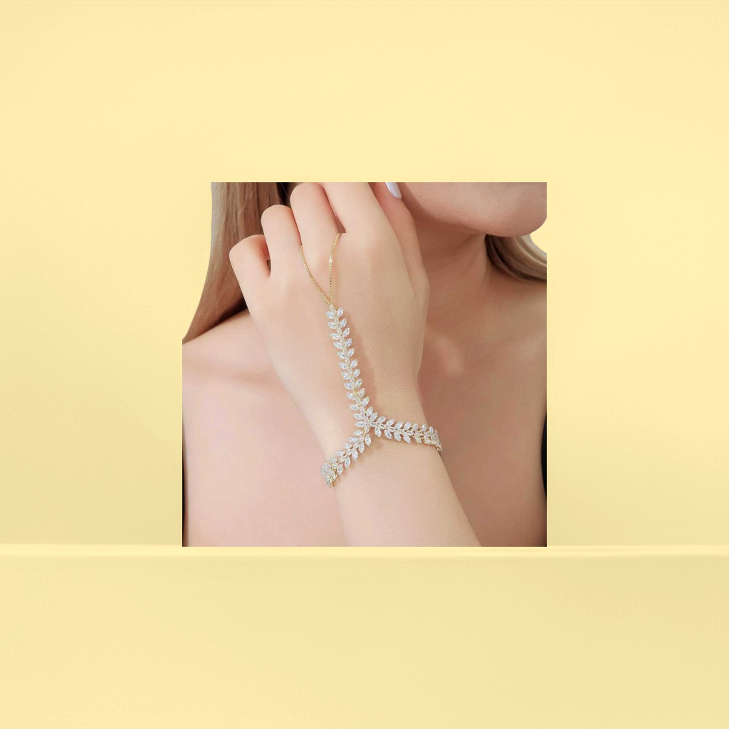 Jewelry bracelet, fashionable and light luxury, a perfect accessory for ladies, exquisite gift. 095856272 details Picture