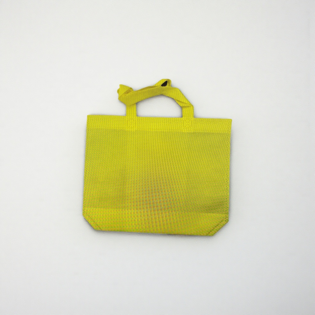 Yellow non-woven fabric hand-held eco-friendly shopping bag, reusable storage bag Application Scenario