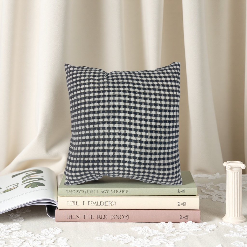 Black and white checkered Nordic-style throw pillow, fashionable home decoration, comfortable cotton and linen material Specification image