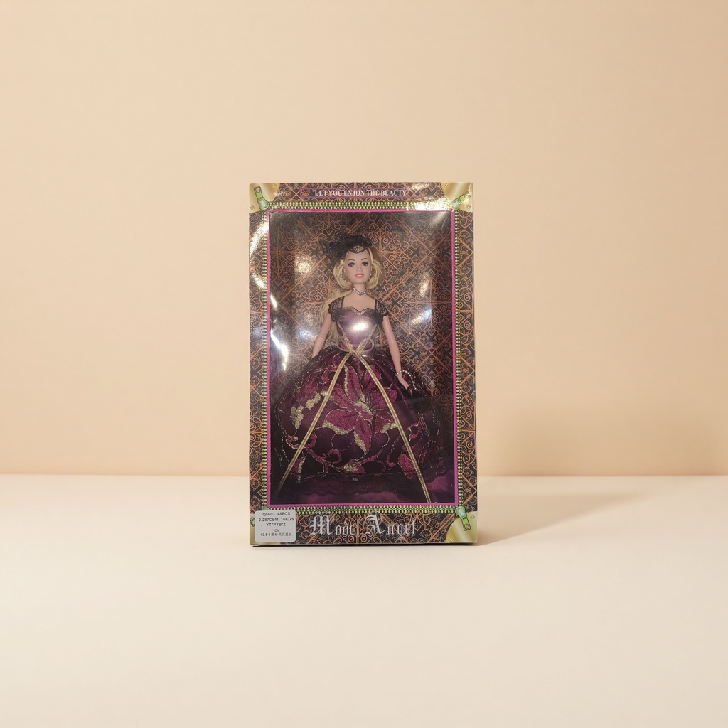 The classic Barbie girl toy can be interchanged into a 15-centimeter twin set