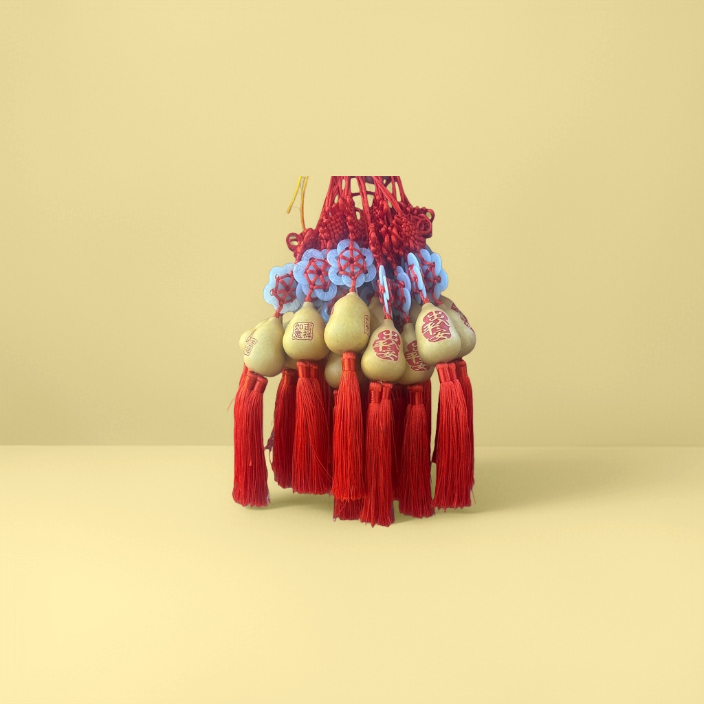 Chinese-style gourd pendant, a red auspicious home decoration pendant Application Scenario