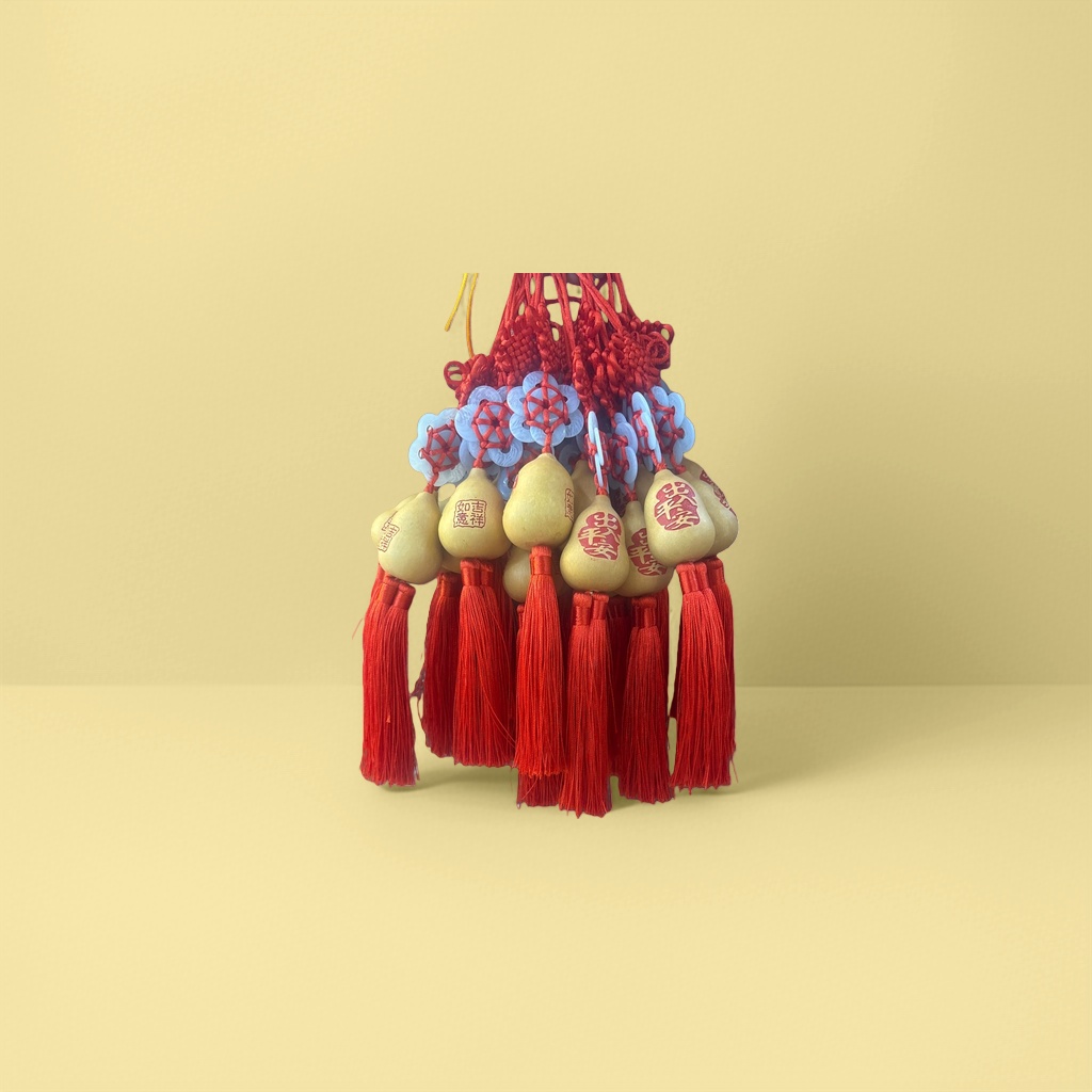 Chinese-style gourd pendant, a red auspicious home decoration pendant Specification image
