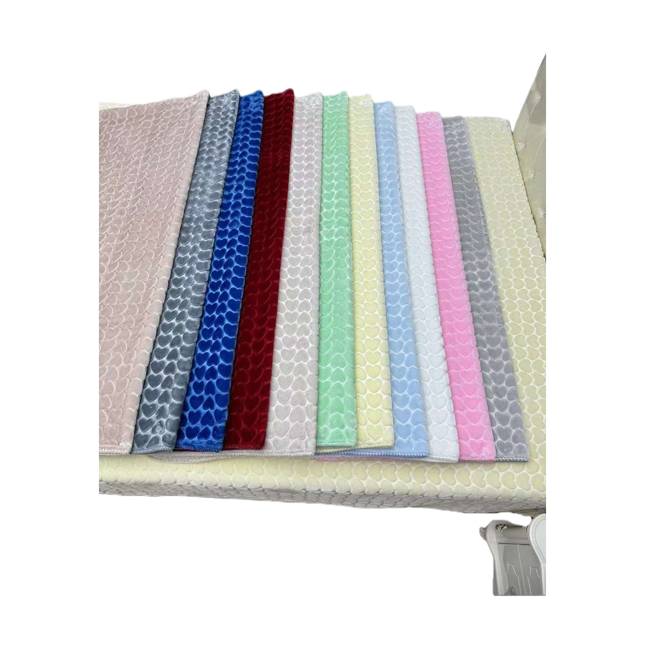 Factory direct sales! Milk velvet children's blanket, size 110*140. Family members who need it, please contact Item Picture