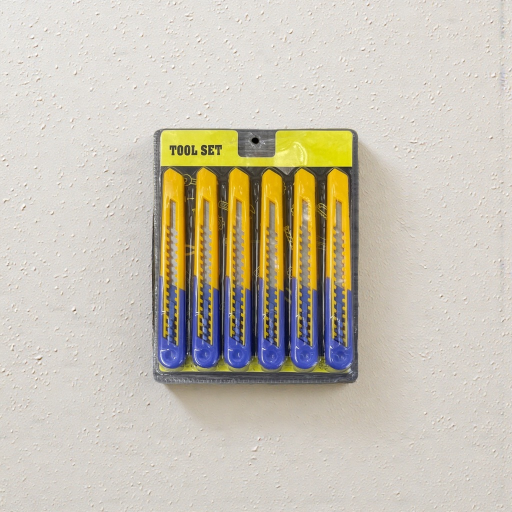 A set of six yellow and blue utility knives Specification image