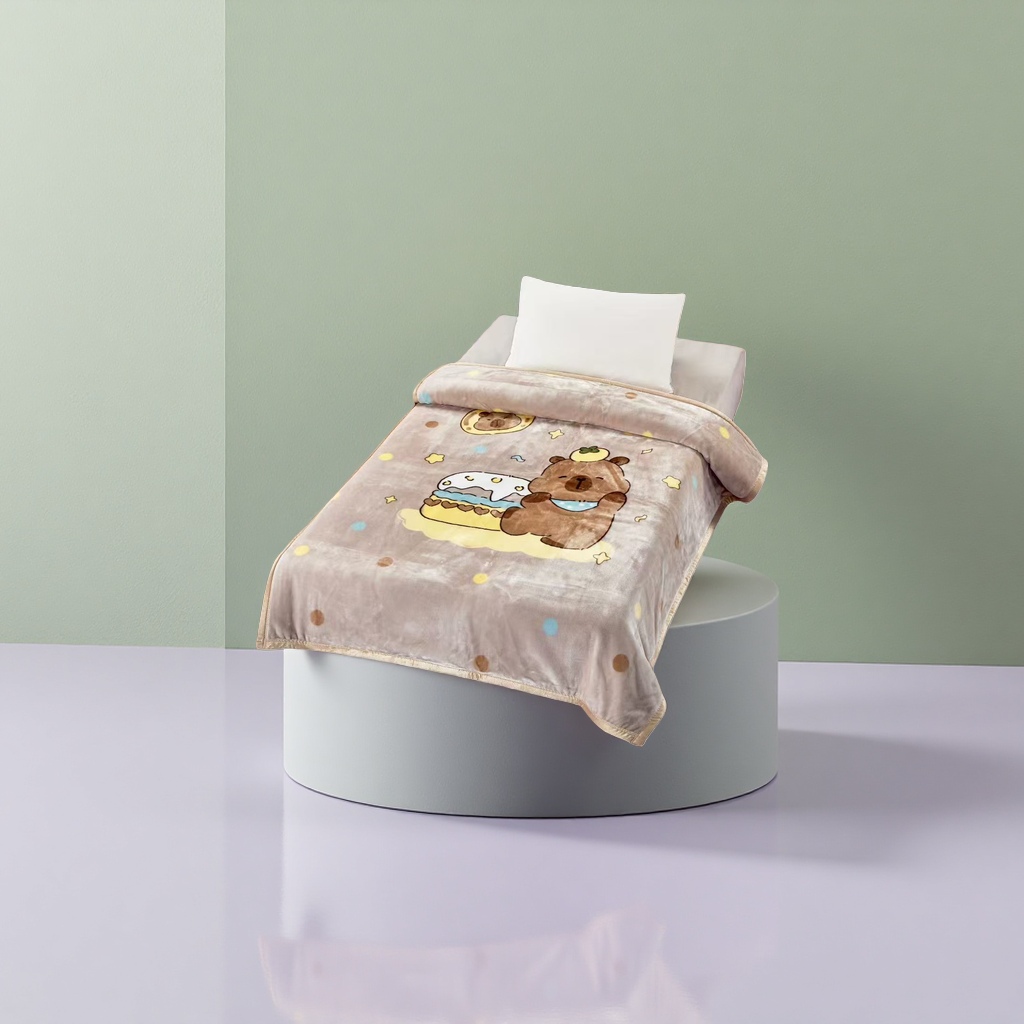 The cartoon-patterned blanket is soft, skin-friendly and warm for home bed covers