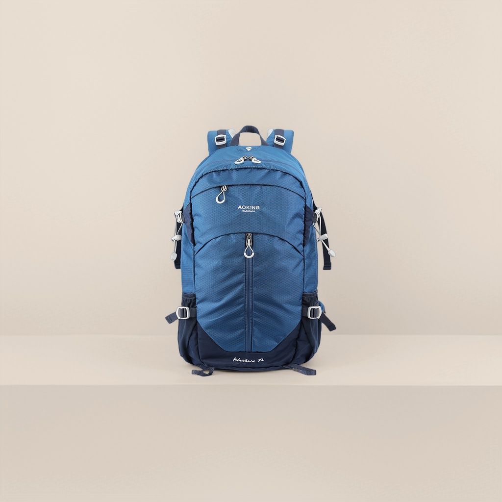 Outdoor backpack, large-capacity waterproof mountaineering travel backpack Application Scenario