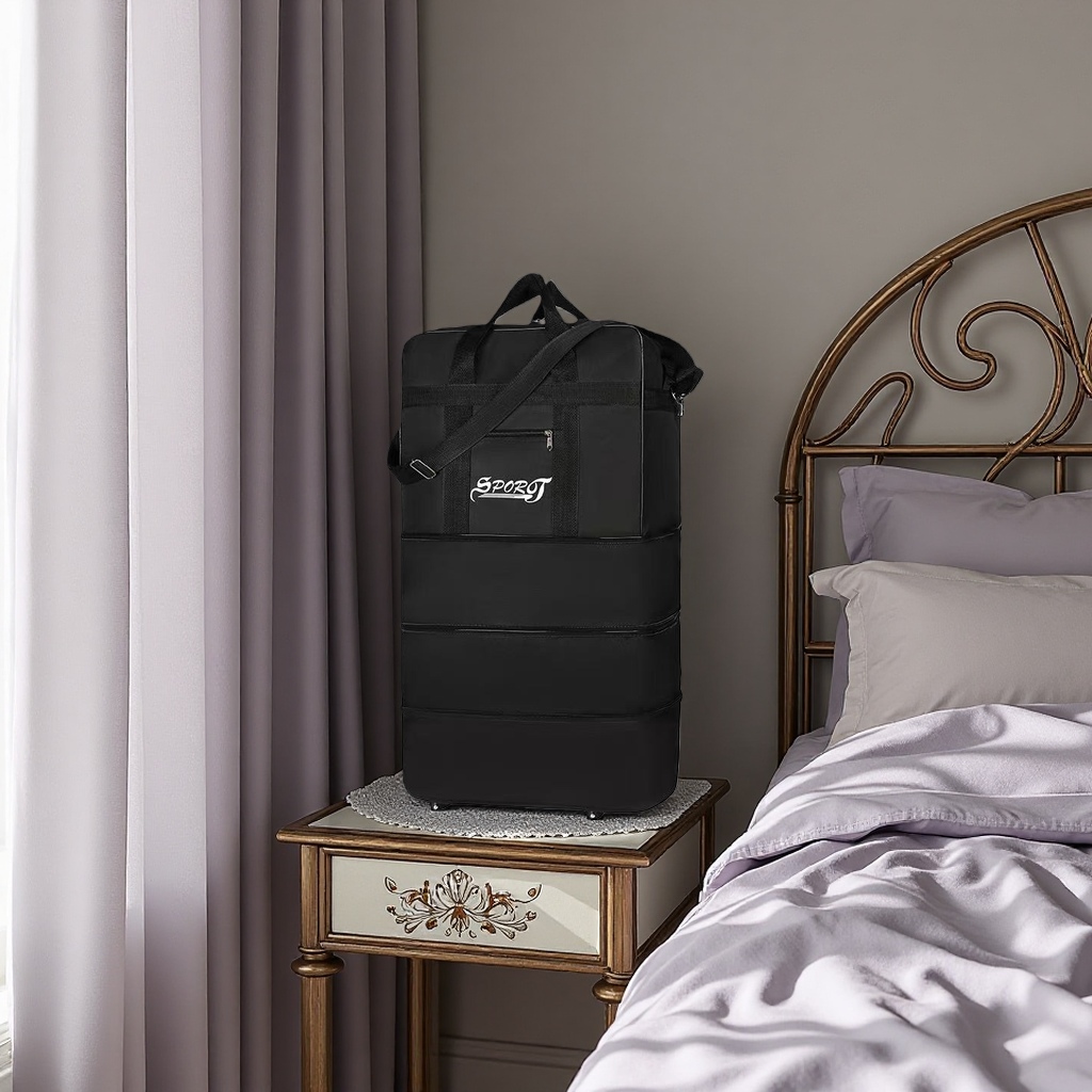 The black travel bag is lightweight, wear-resistant and has a large capacity. It is suitable for both men and women. 162629314 Application Scenario