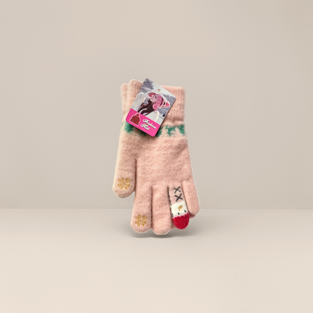 Pink plush gloves for women to keep warm in autumn and winter, thickened to prevent cold and protect hands, with touch screen Application Scenario