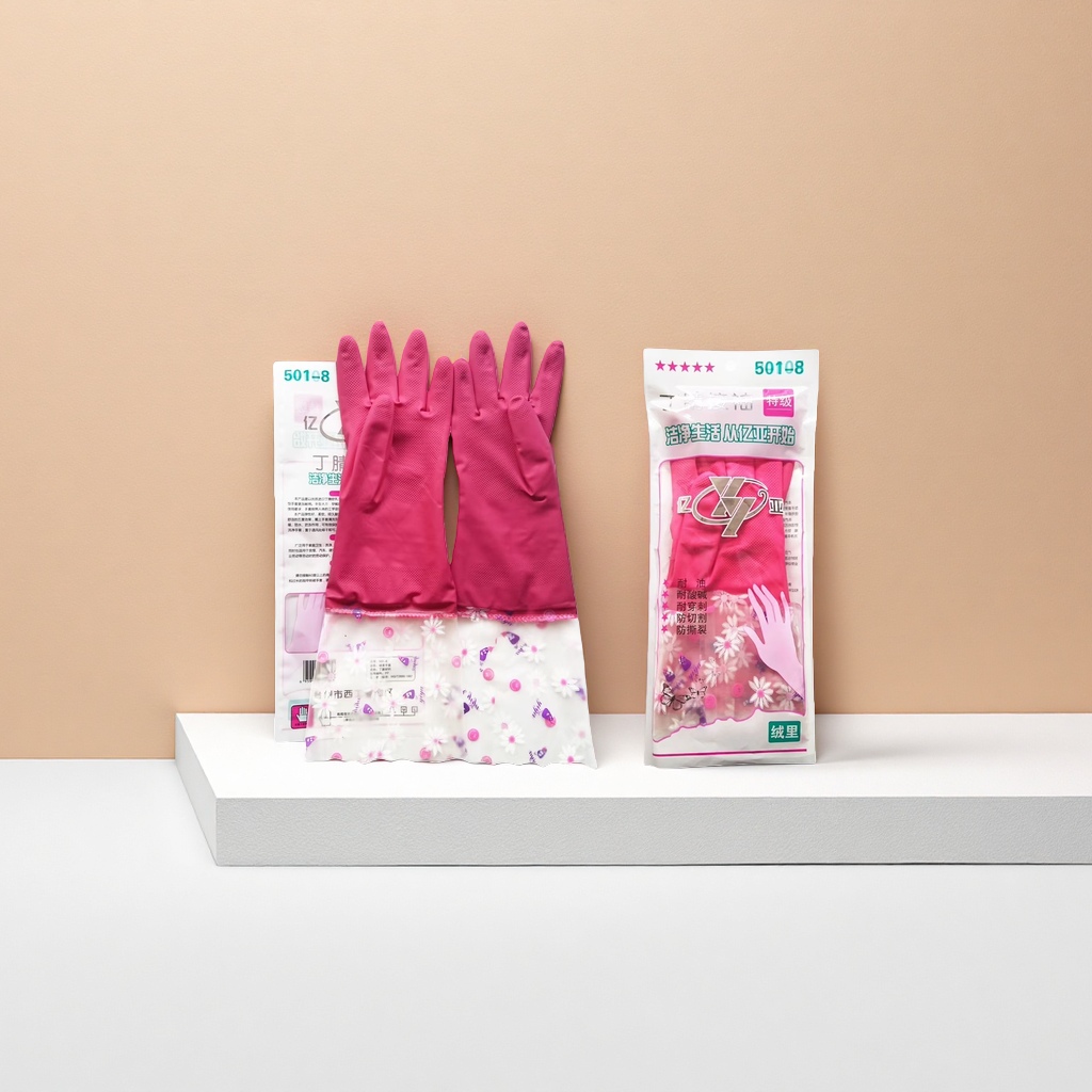 Pink rubber gloves, anti-slip thickened, household kitchen cleaning latex gloves, housework gloves Application Scenario