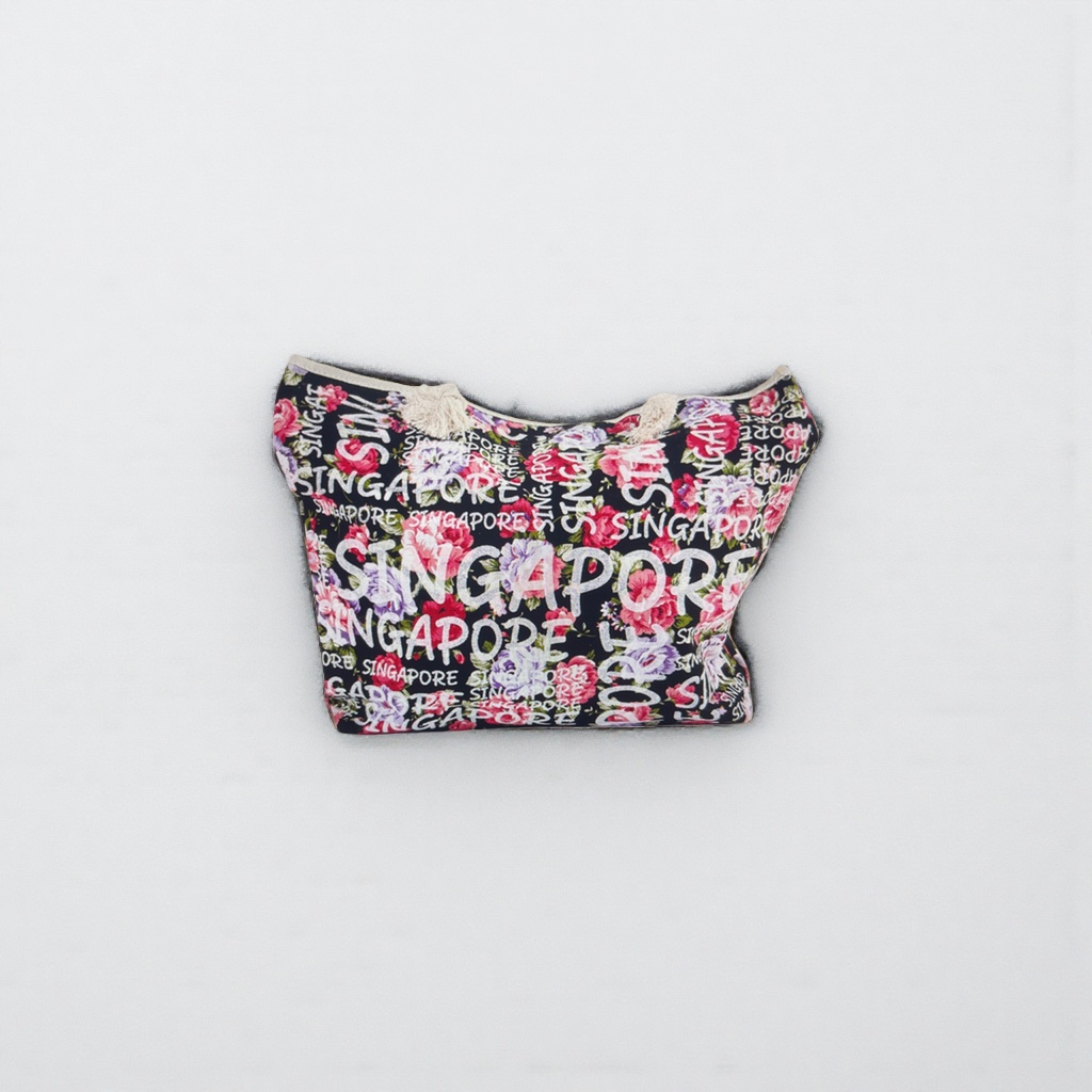 Colorful patterned letter printed handbag Specification image
