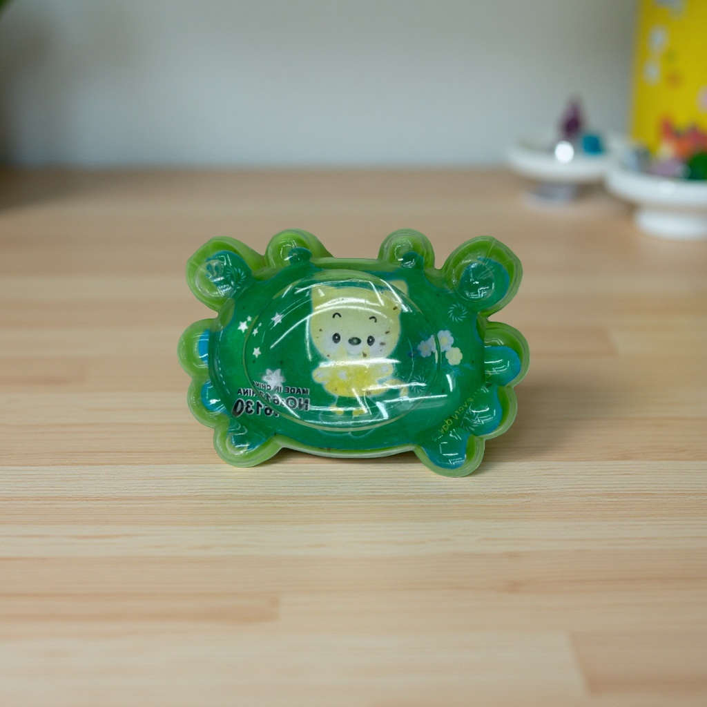 Green crab cartoon-shaped pencil sharpener Specification image
