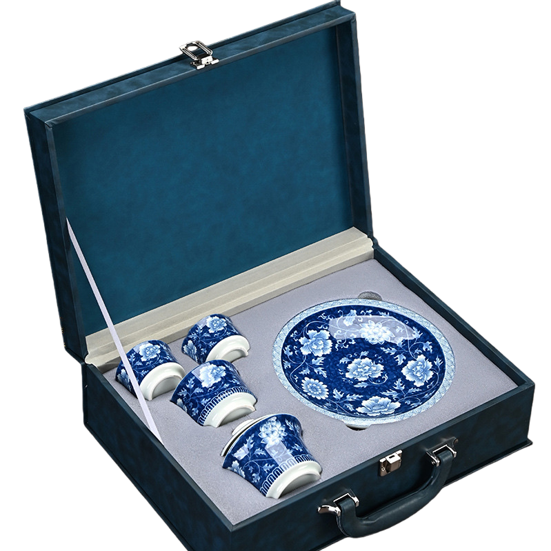 青花瓷茶具套装+茶具盒白底实物图