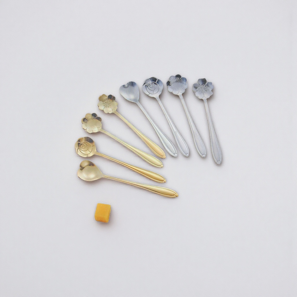 Decorative metal spoons, home decoration items, tableware, high appearance level, light luxury style stainless steel spoons details Picture