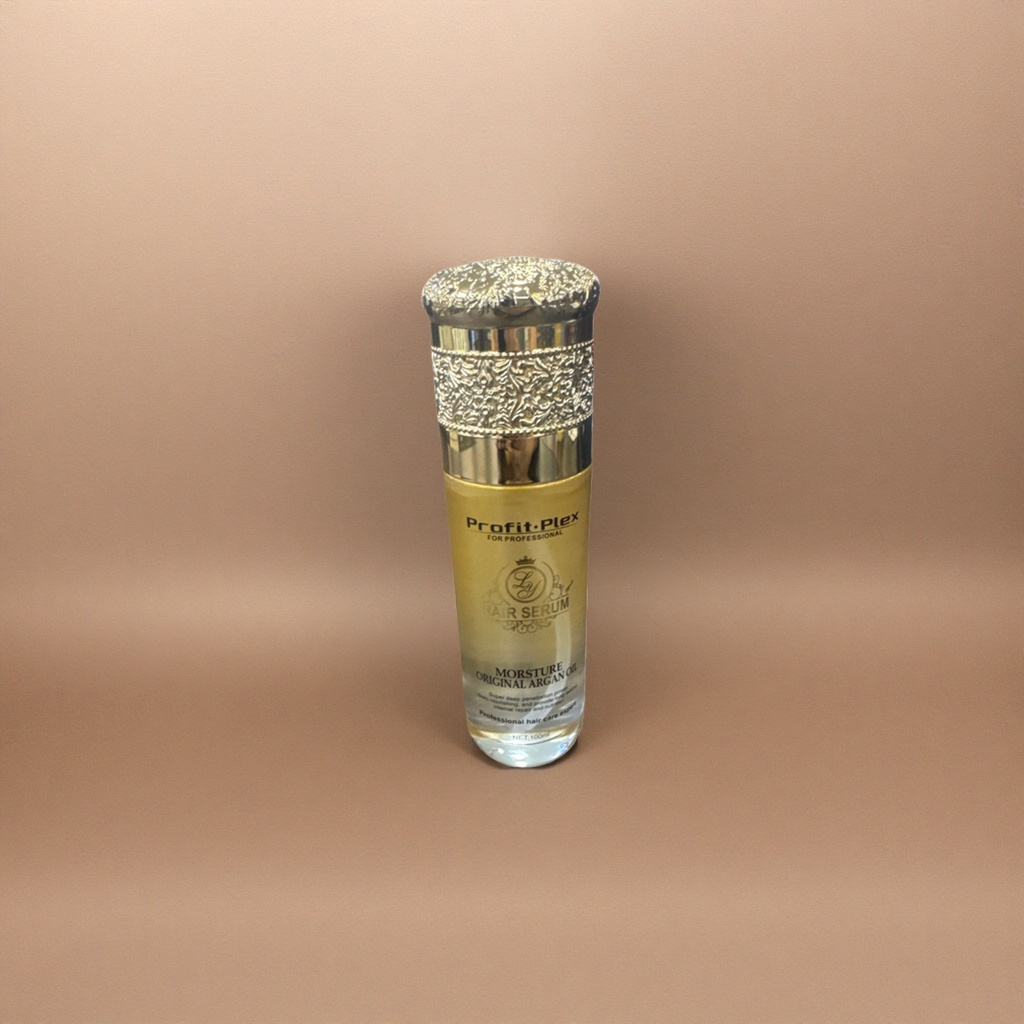 The golden bottle of hair care essential oil nourishes, repairs, brightens and softens hair Application Scenario