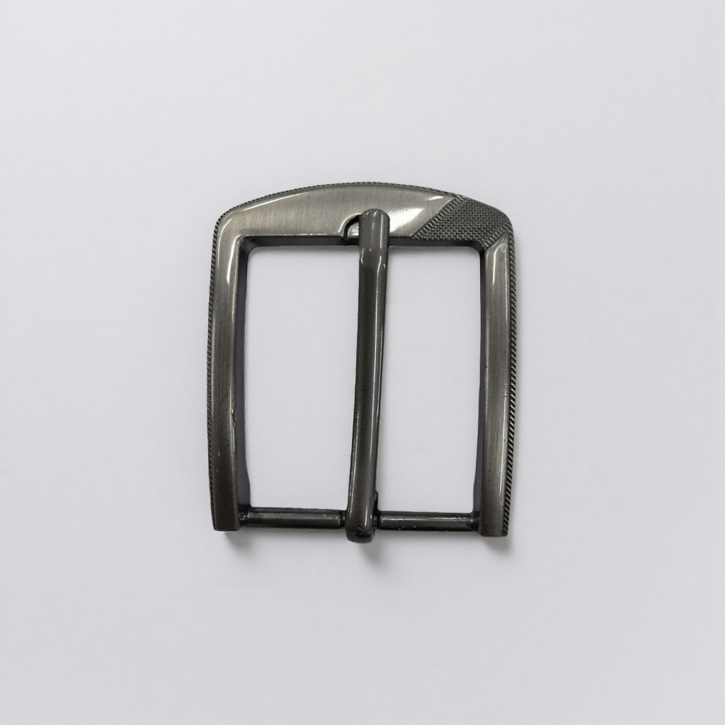 Metal belt buckles are fashionable and versatile men's belt accessories details Picture
