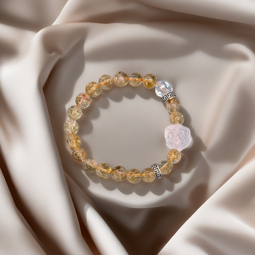 This is a simple, fashionable and versatile women's bracelet that can be adjusted to 18cm details Picture
