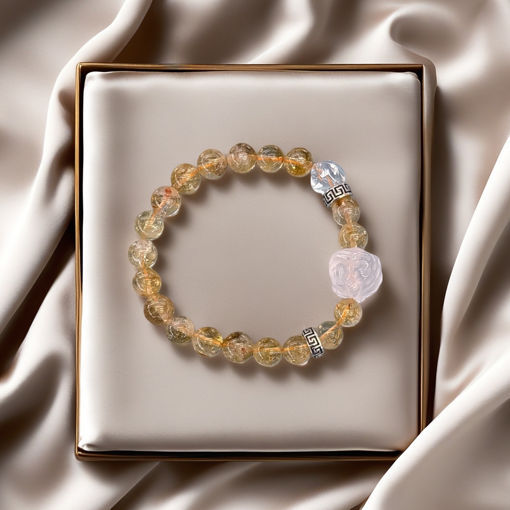 This is a simple, fashionable and versatile women's bracelet that can be adjusted to 18cm Application Scenario