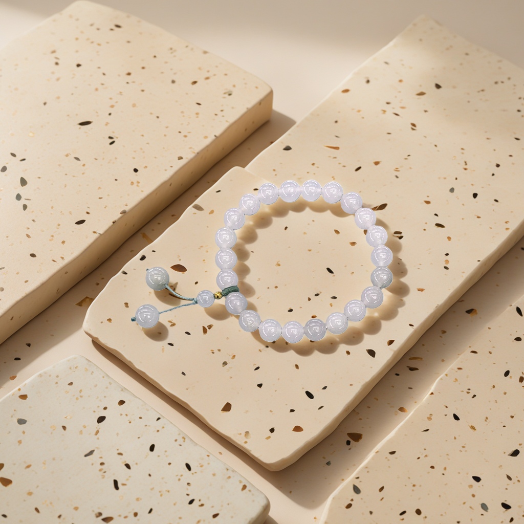 The white bead bracelet is a simple, versatile and fashionable accessory for women Application Scenario