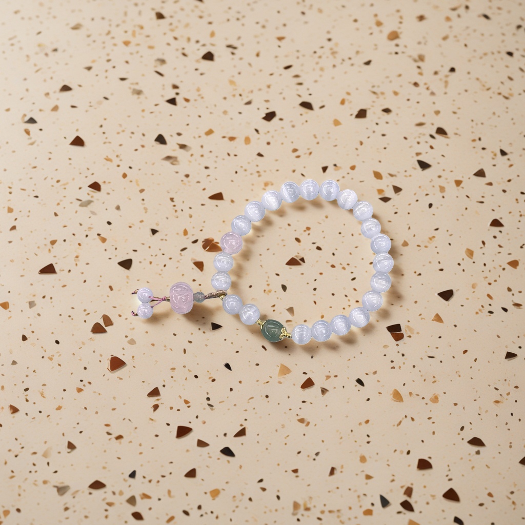 Women's bracelet, simple and fashionable, versatile accessory. 162133317 Application Scenario