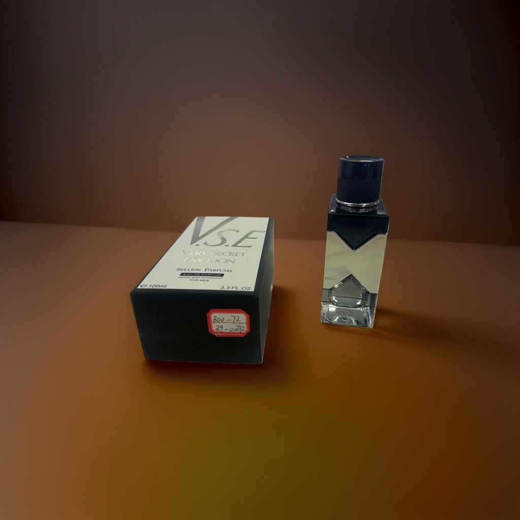 V.s. Very Secret Emotion Perfume 50ml Perfume Bottle and Packaging box Application Scenario