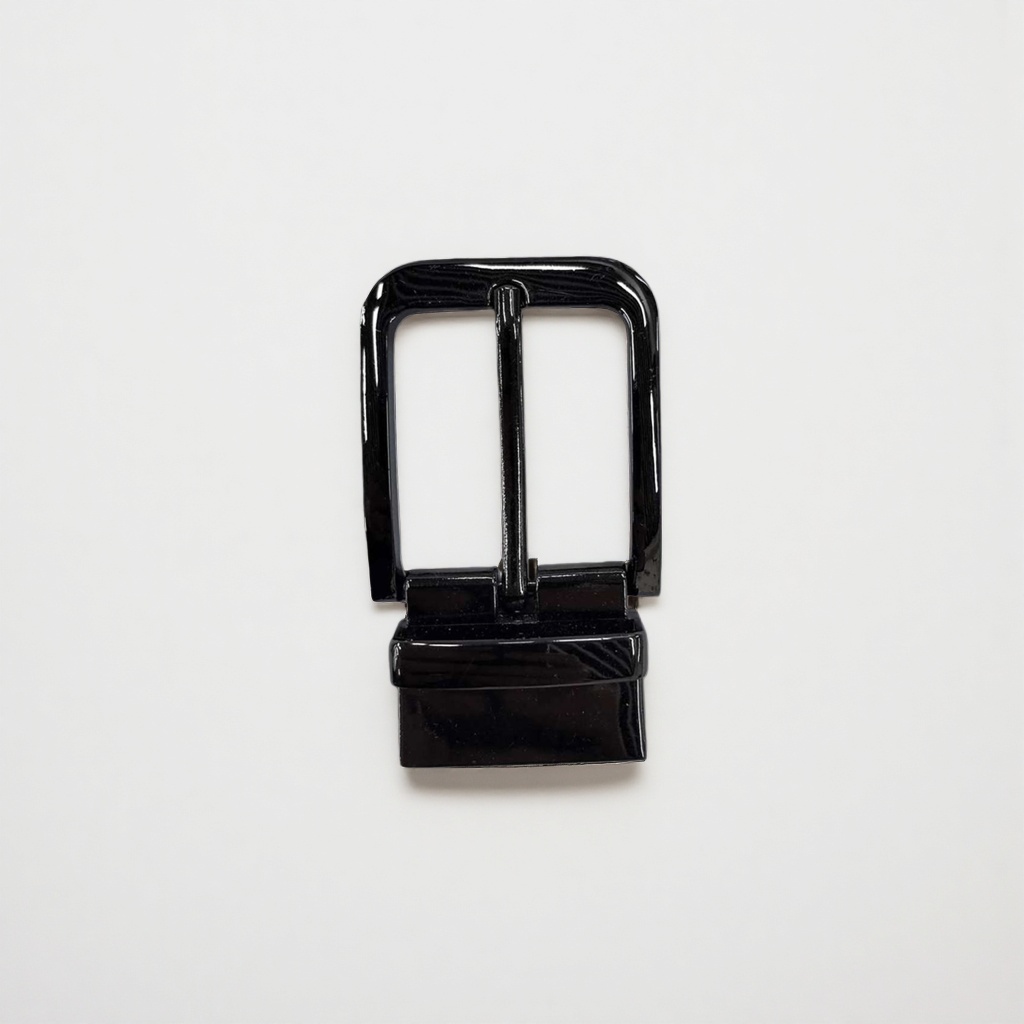 Black metal belt buckle is a simple and versatile belt accessory for men Application Scenario