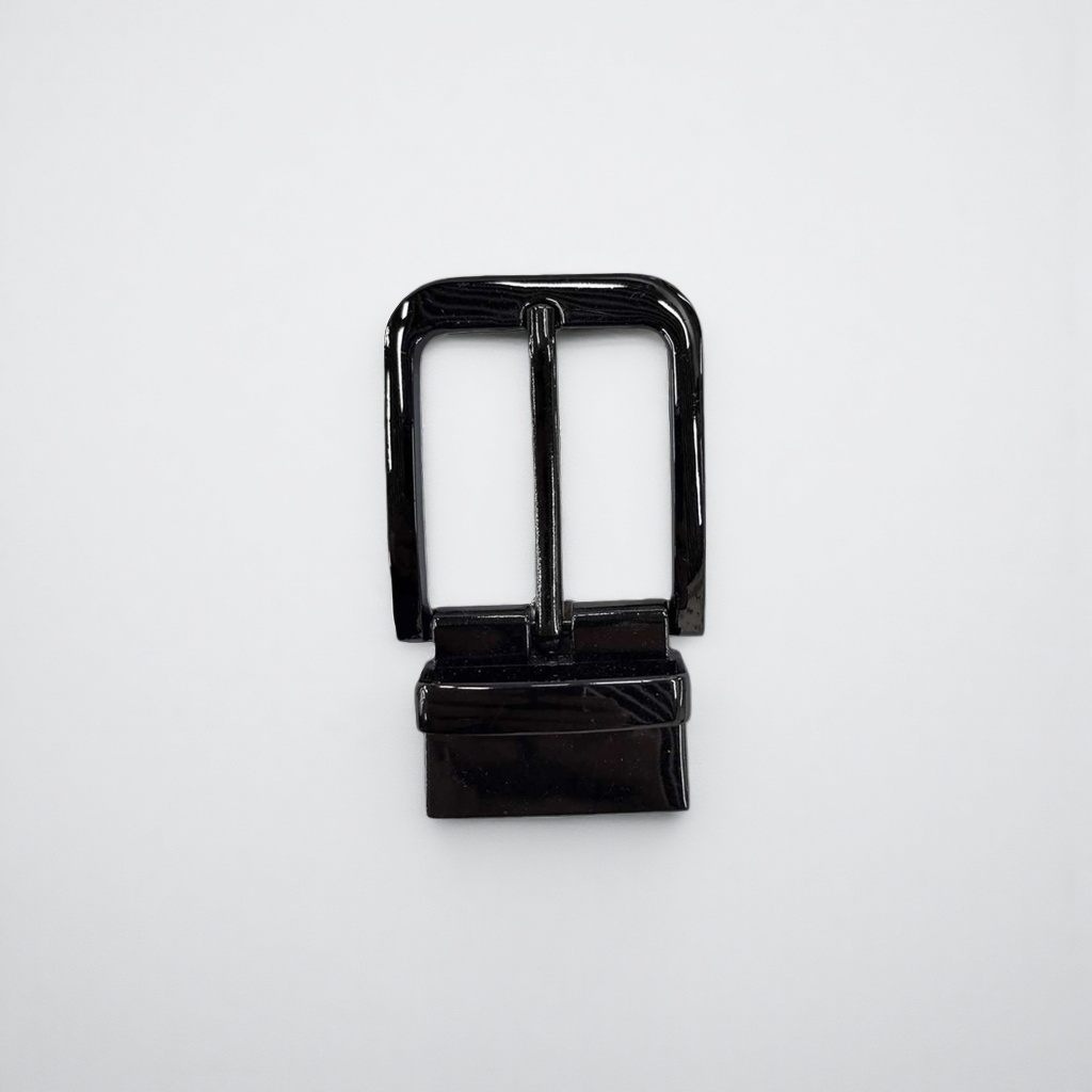 Black metal belt buckle is a simple and versatile belt accessory for men details Picture