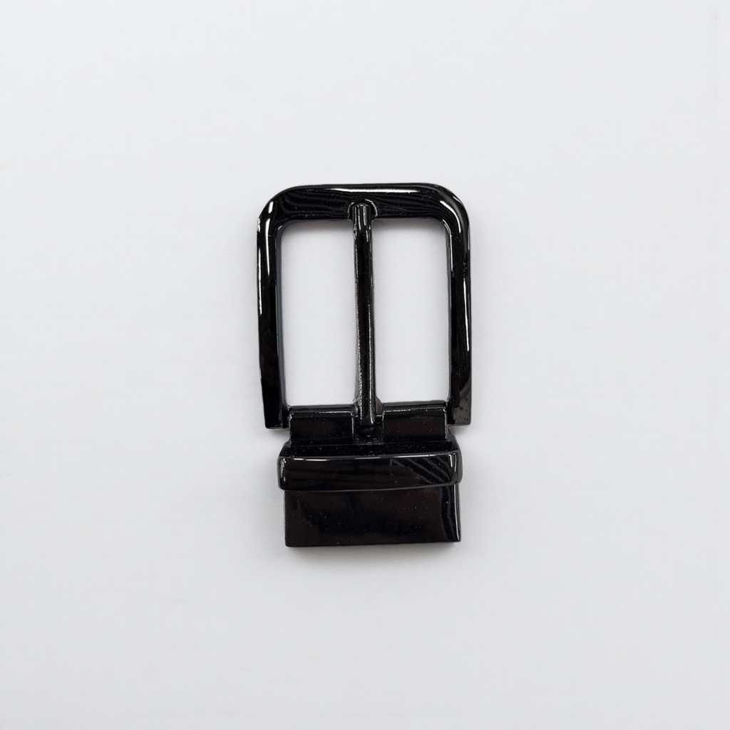 Black metal belt buckle is a simple and versatile belt accessory for men