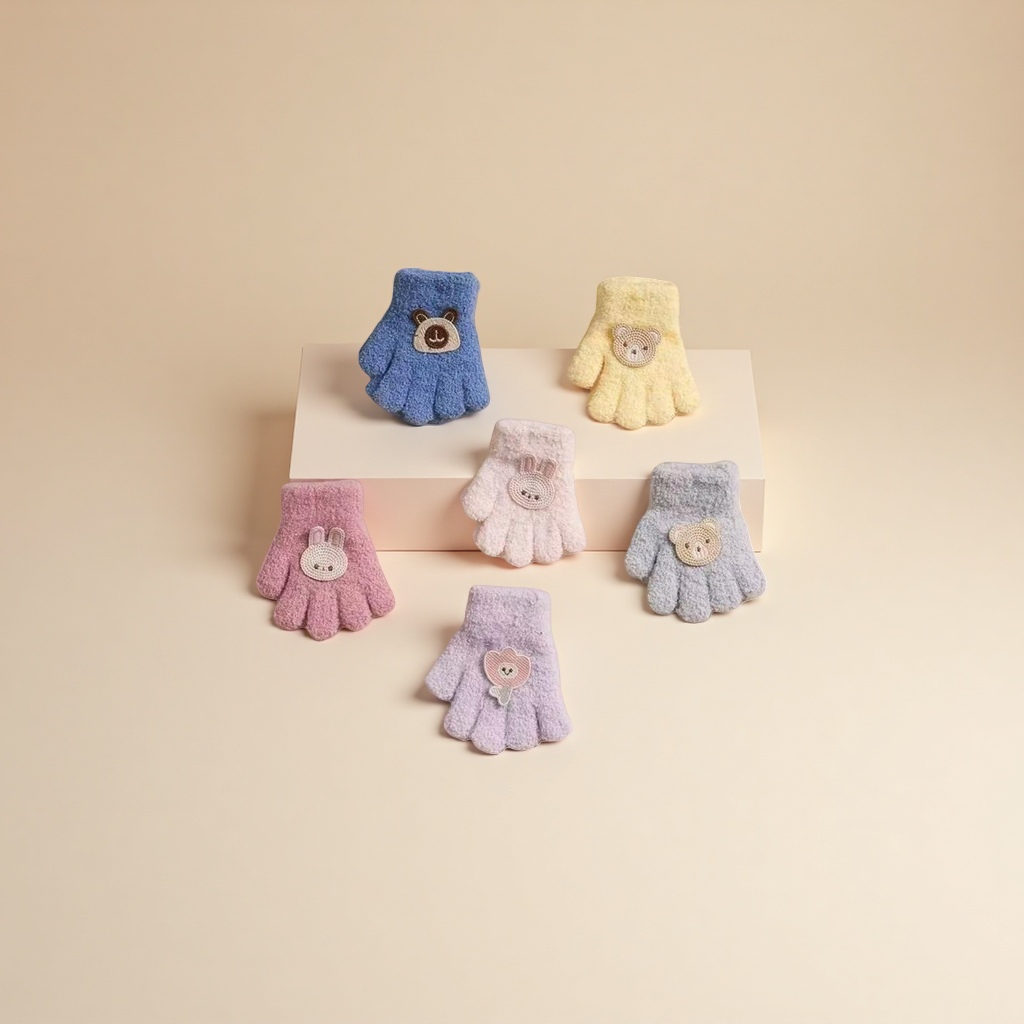 Cute plush gloves with thickened design, warm and anti-slip, suitable for women in autumn and winter