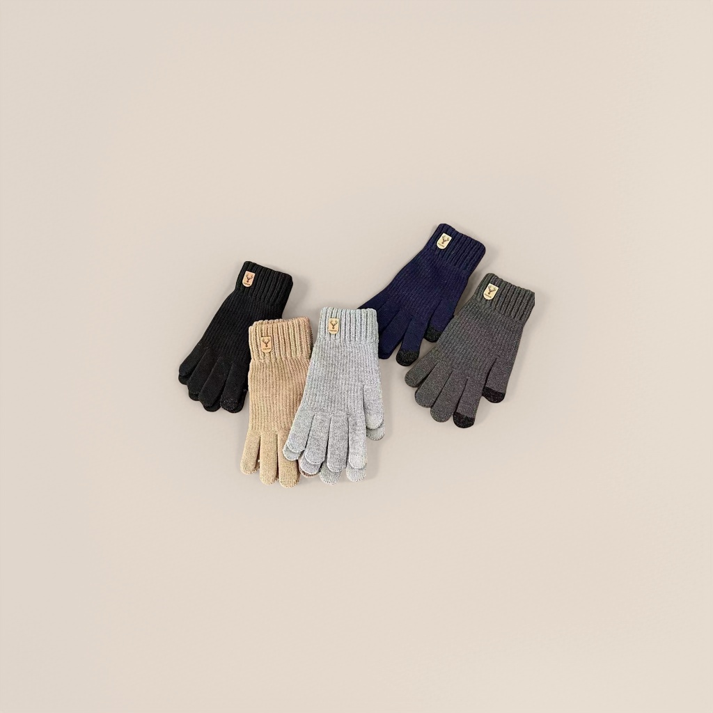 Knitted gloves, warm and anti-slip, thick cotton fleece gloves for women in autumn and winter, knitted winter children's gloves Application Scenario