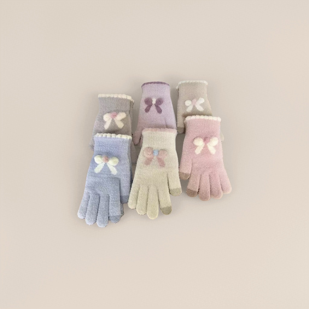 Thickened plush gloves for warmth, knitted gloves for women in autumn and winter, knitted winter gloves Application Scenario
