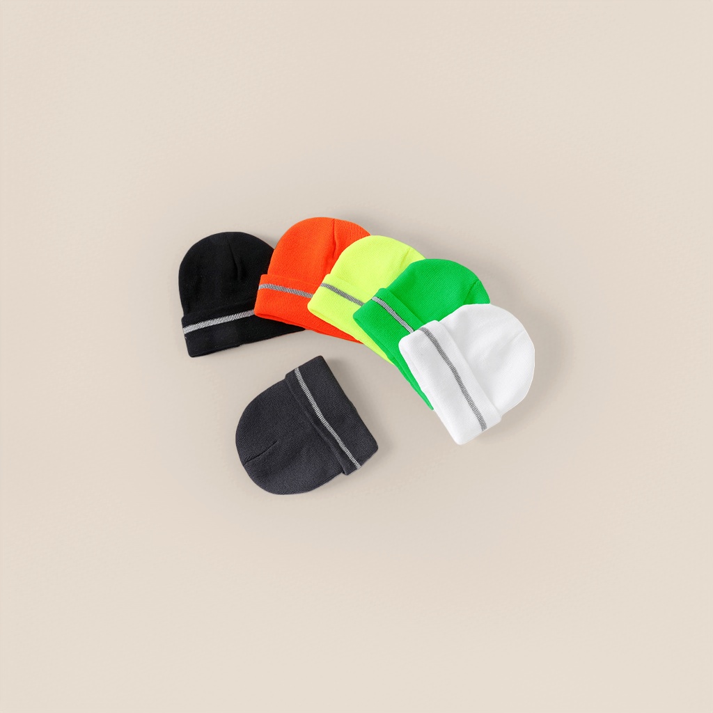 Colorful knitted hat, warm woolen hat, suitable for all seasons, casual and versatile. 201835160 Application Scenario