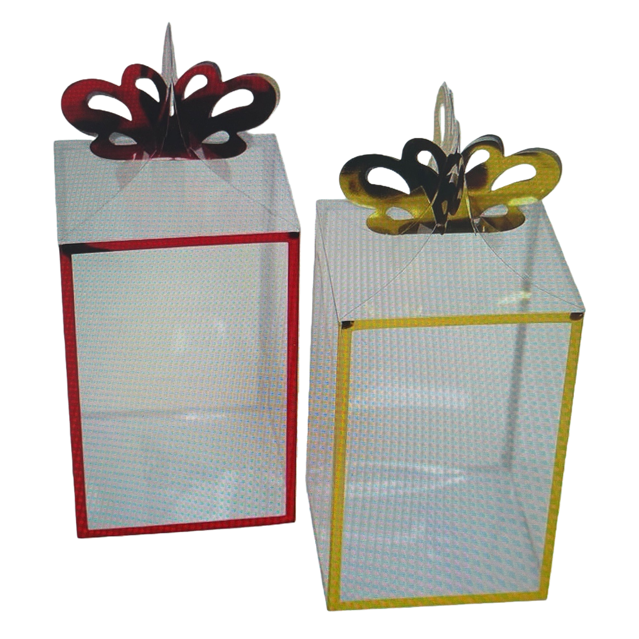 The transparent gift box is exquisitely packaged. It is a universal gift box and a hand-held square gift box that can be customized Item Picture