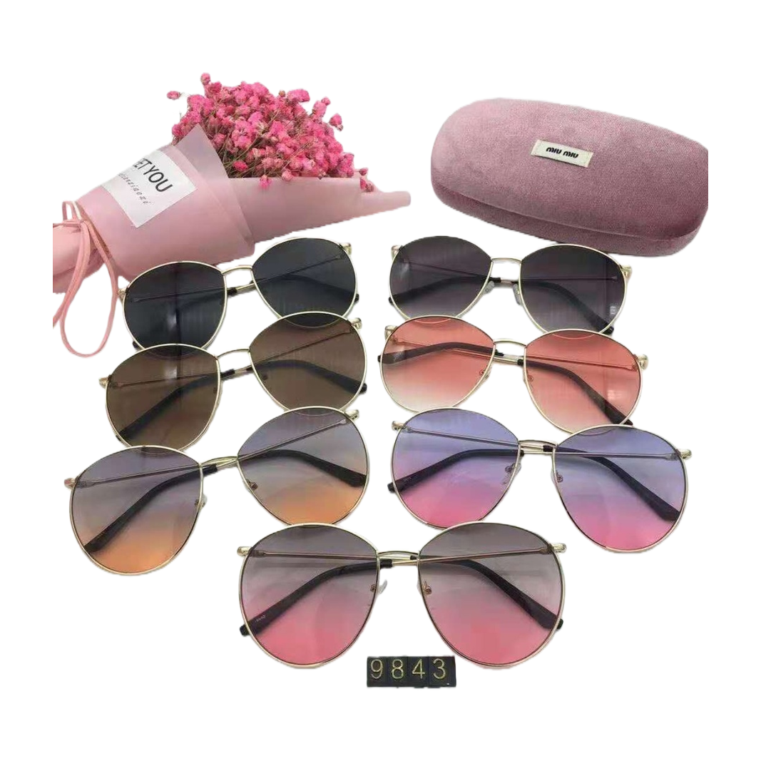 Polarized UV protection driving sunglasses for both men and women Item Picture