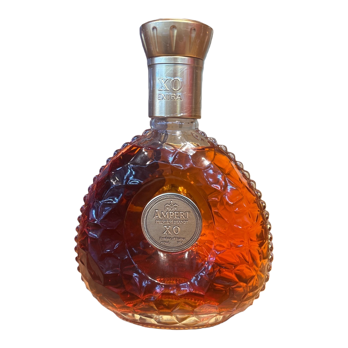 琥珀色酒液+AMPERT XO高级白兰地酒瓶白底实物图