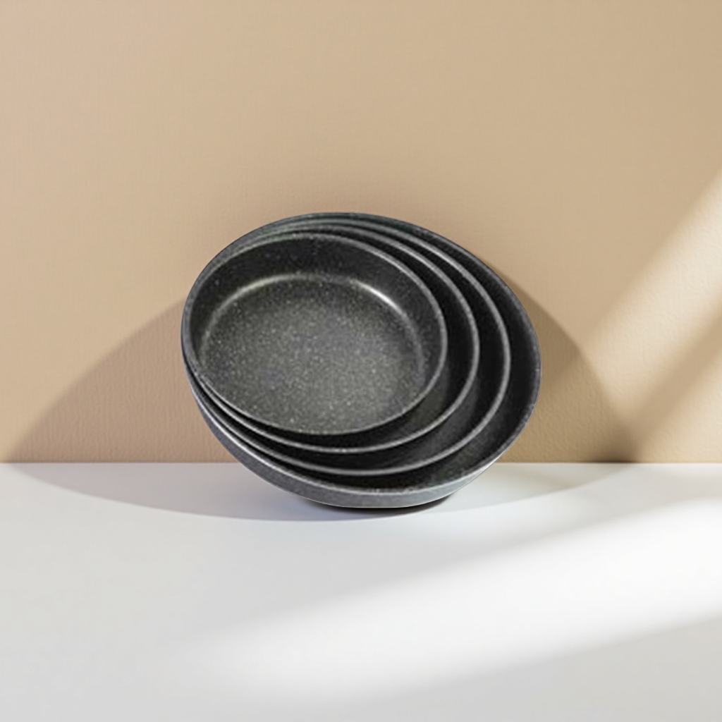 Black round baking tray, thickened non-stick baking tray specially designed for baking Application Scenario