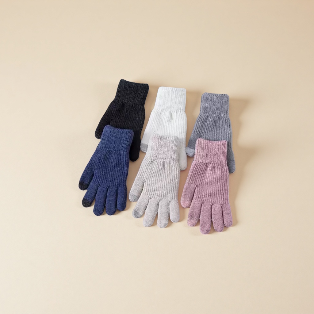 Knitted gloves for warmth and cold protection, children's gloves, thickened cotton fleece gloves for autumn and winter Application Scenario