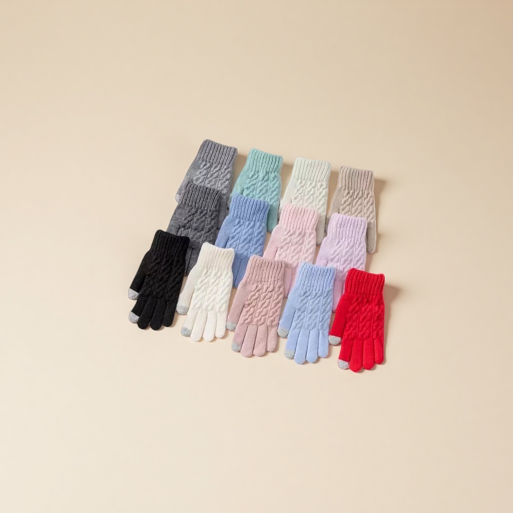 Knitted gloves, warm and anti-slip, children's warm, thick cotton fleece gloves for autumn and winter Application Scenario